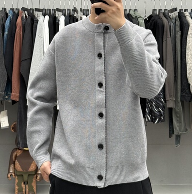 高级感轻奢假两件圆领针织毛衣开衫男秋季韩版宽松老钱风线衣外套