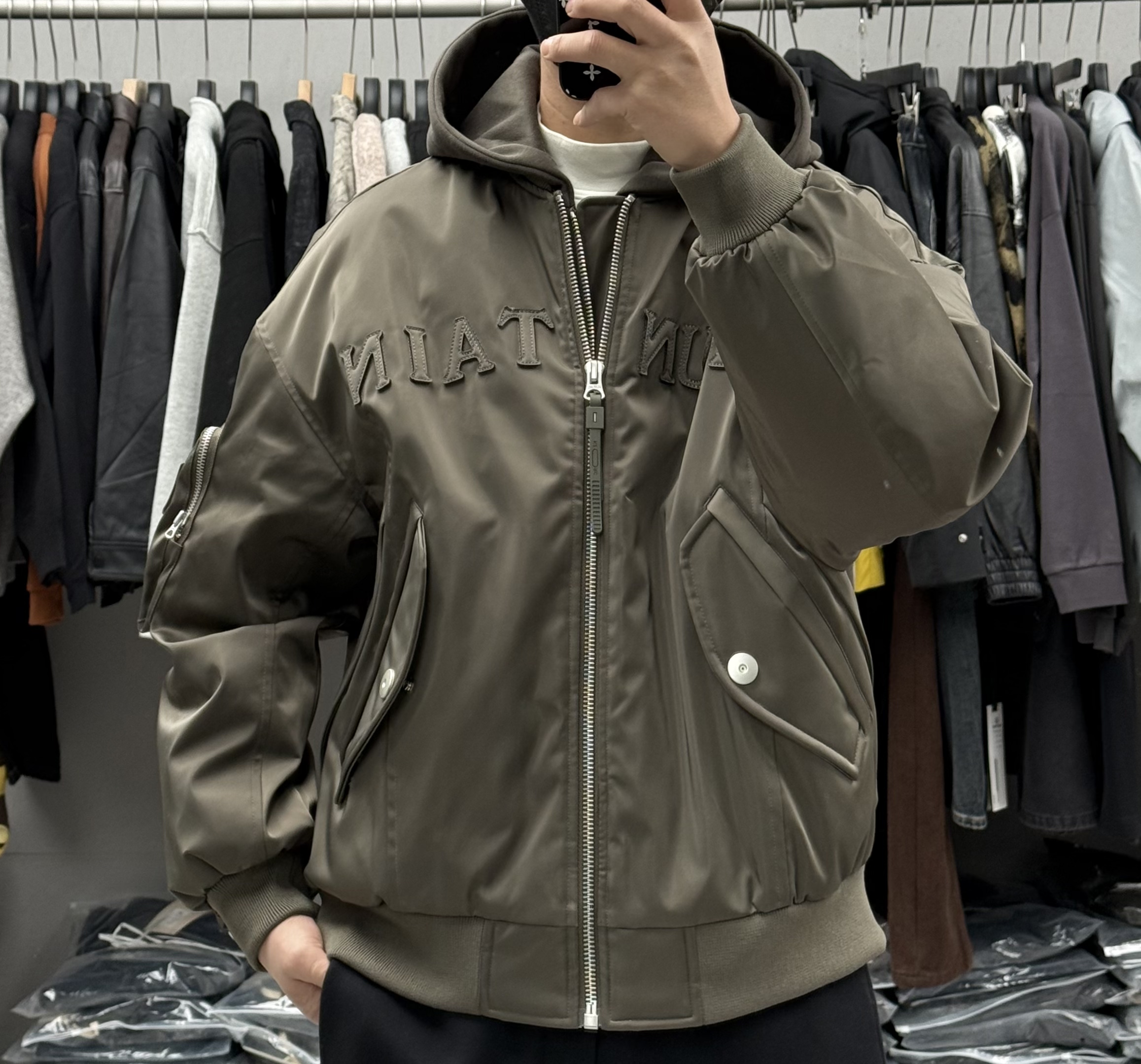 潮牌重磅字母刺绣棒球领羽绒服男冬季可拆卸连帽工装飞行痞帅外套