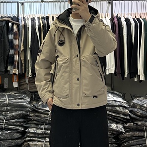 杰克范2023冬季新款男户外拼接连帽羽绒服美式潮流修身保暖冲锋衣