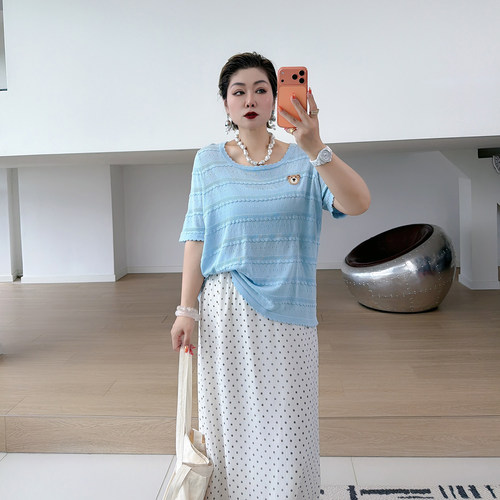 大码女装胖mm减龄刺绣针织短袖
