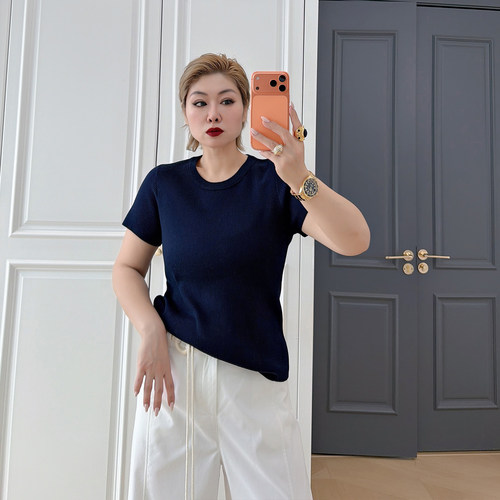 大码女装胖mm简约百搭短袖针织衫