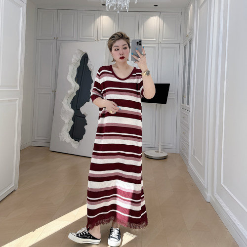 大码女装胖mm撞色条纹针织连衣裙