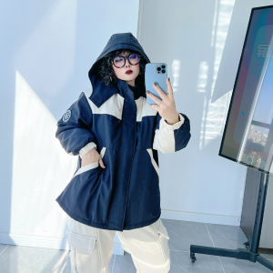 大码女装小个子连帽冲锋衣外套200斤胖mm冬季宽松新款短款羽绒服