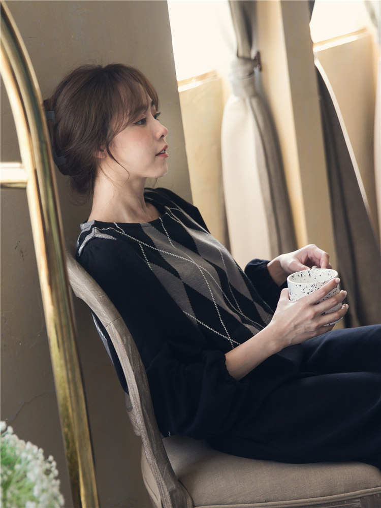 가을 겨울 외출용 수유복 핫한 엄마스타일 수유복 롱 드레스슈트 긴팔 수유복 부모자식복