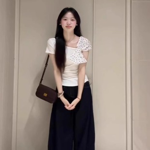 白色波点拼接斜肩短袖 显瘦绝美露肩上衣服 T恤女夏季 甜美减龄修身
