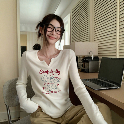 独特别致v领内搭打底衫长袖t恤女