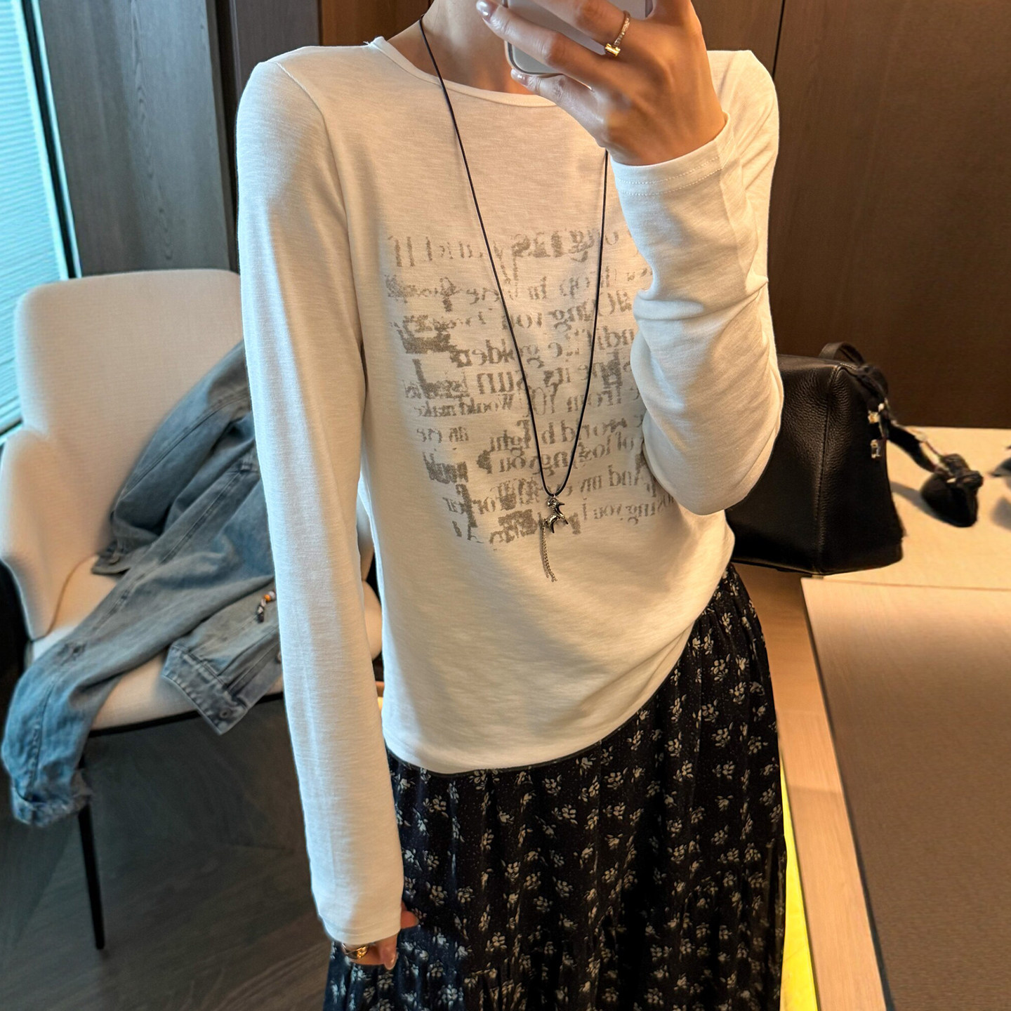 字母印花修身面膜T恤女欧洲站2026春装新款欧货女装洋气打底衫潮