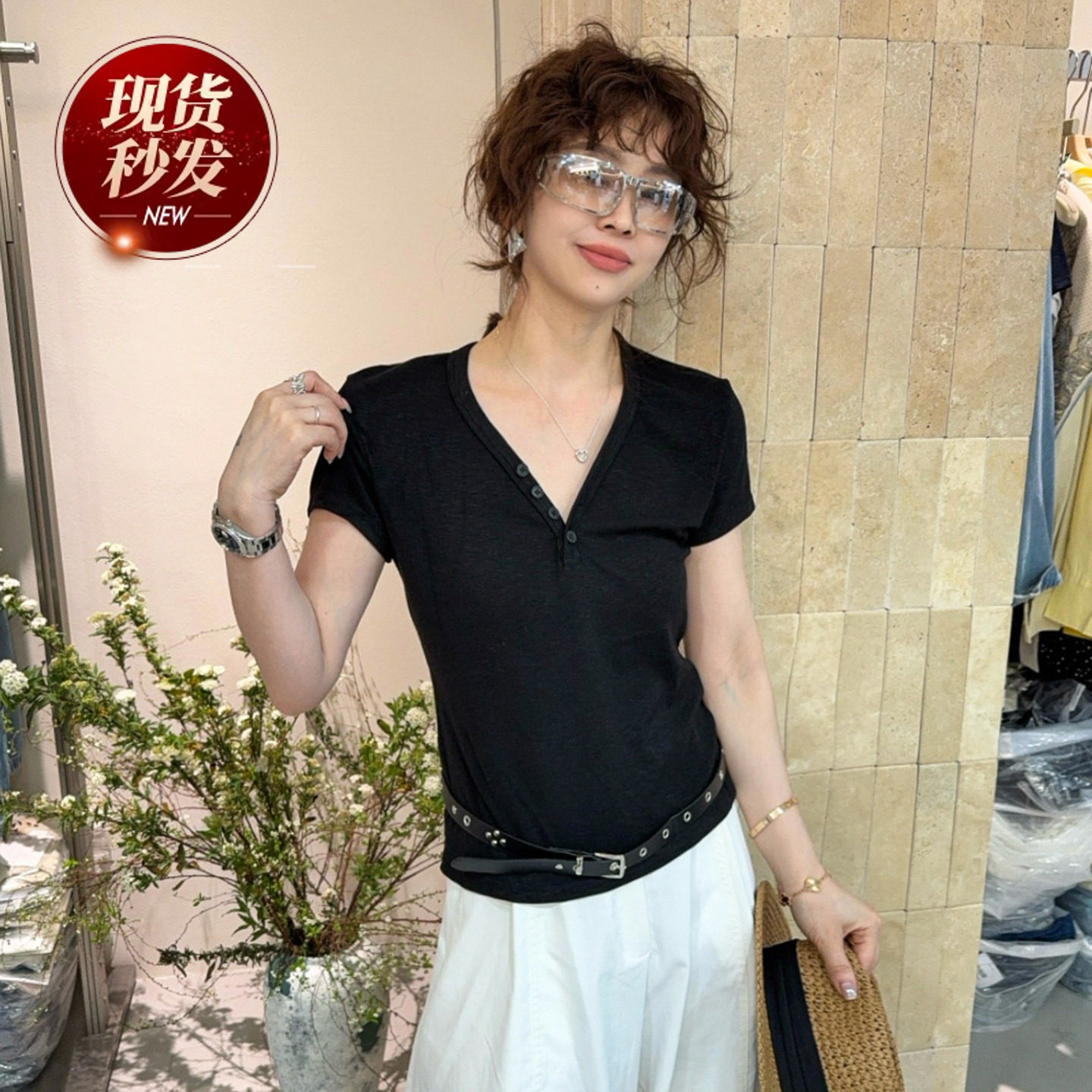 剪刀领修身短袖面膜T恤女欧洲站2026春装新款欧货女装洋气小衫潮