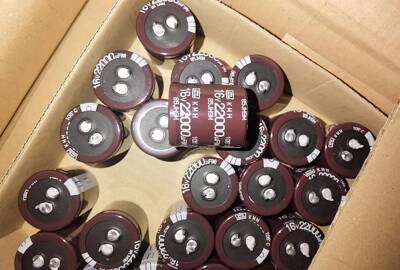 黑金刚16V22000UF30*35