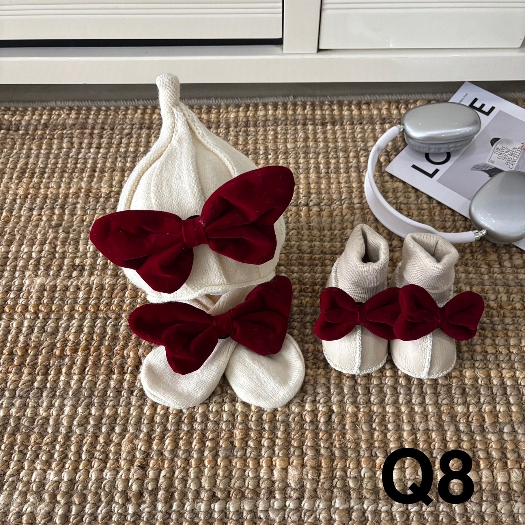 送人卡通过年百天新生婴儿男女帽子围巾手套宝宝鞋套装礼盒三件套,童鞋/婴儿鞋/亲子鞋,婴儿步前鞋/袜鞋,淘宝优惠券,粉丝福利购,淘宝优惠卷