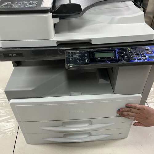 议价才用19000多张理光MP2501L黑白激光多功能一体机，原可维修