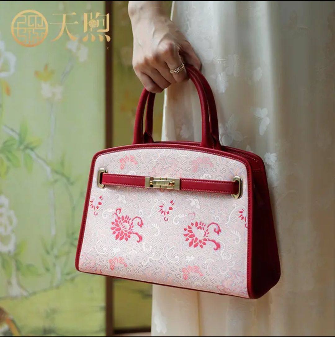 Pmsix天熙女包复古风老婆婆包织花非遗宋锦旗袍包大气中年妈妈包