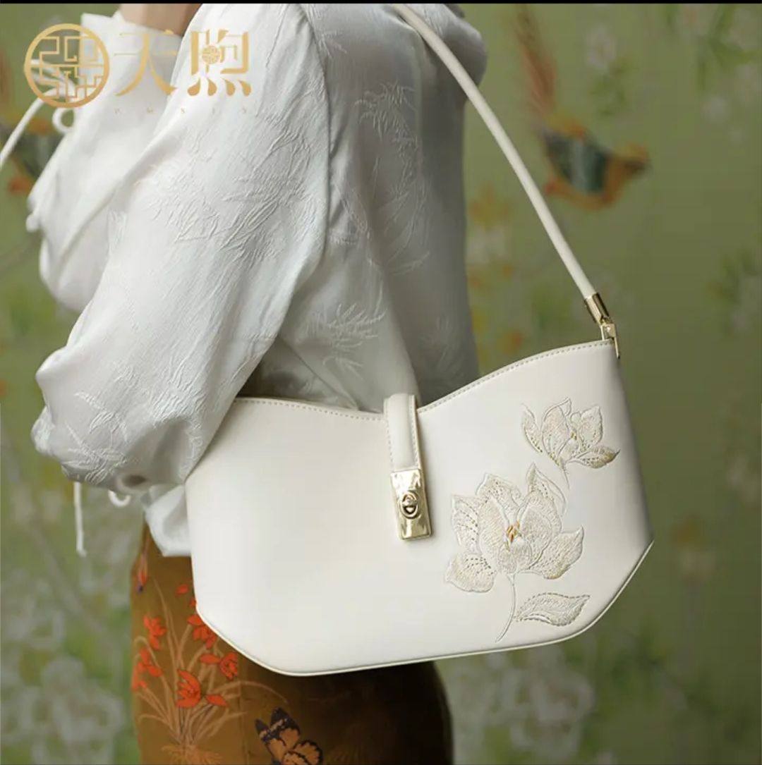 Pmsix天熙女包复古风大容量腋下包牛皮大包单肩妈妈包绣花婆婆包
