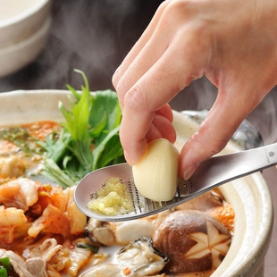 好材质，好设计，锋利持久！日本不锈钢研磨勺子磨姜磨蒜泥调味勺