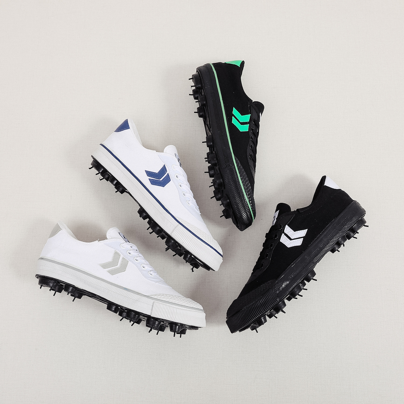 经典帆布足球鞋男耐磨牛筋底帆布足球鞋胶钉专业运动比赛鞋晨跑鞋