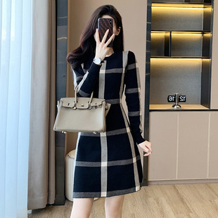 气质秋装法式小香风针织连衣裙设计感小众秋季新款女装长袖A字裙