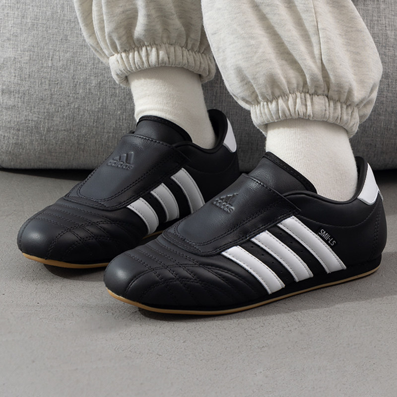 Adidas/阿迪达斯跆拳道女鞋板鞋 三叶草新款秋冬一脚蹬薄底运动鞋