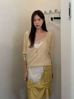 waitmore简约V领薄款显瘦针织衫