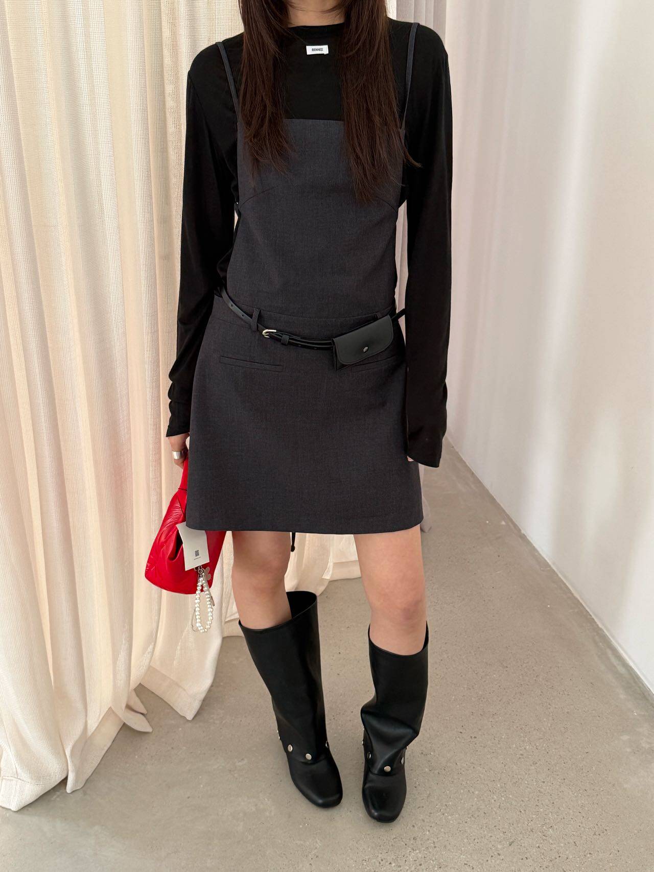 waitmore2026早春新款收腰气质显瘦设计简约叠穿吊带露背连衣裙女