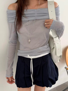 显瘦上衣 百搭修身 waitmore纯色褶皱一字肩露肩长袖 T恤女2026春季