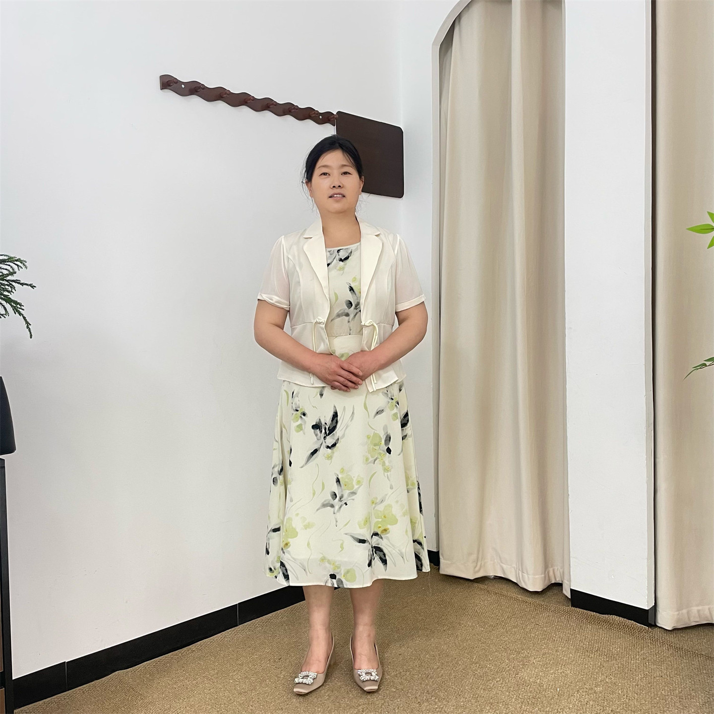 2025新款妈妈夏装短袖小西服印花连衣裙两件套中老年女装时尚套装
