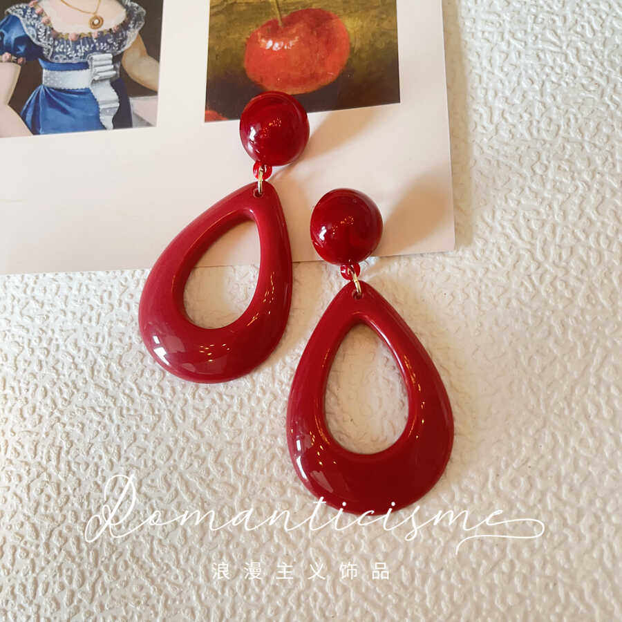 复古港风红色水滴耳环女气质高级感夸张大圆脸适合的耳饰2024新款
