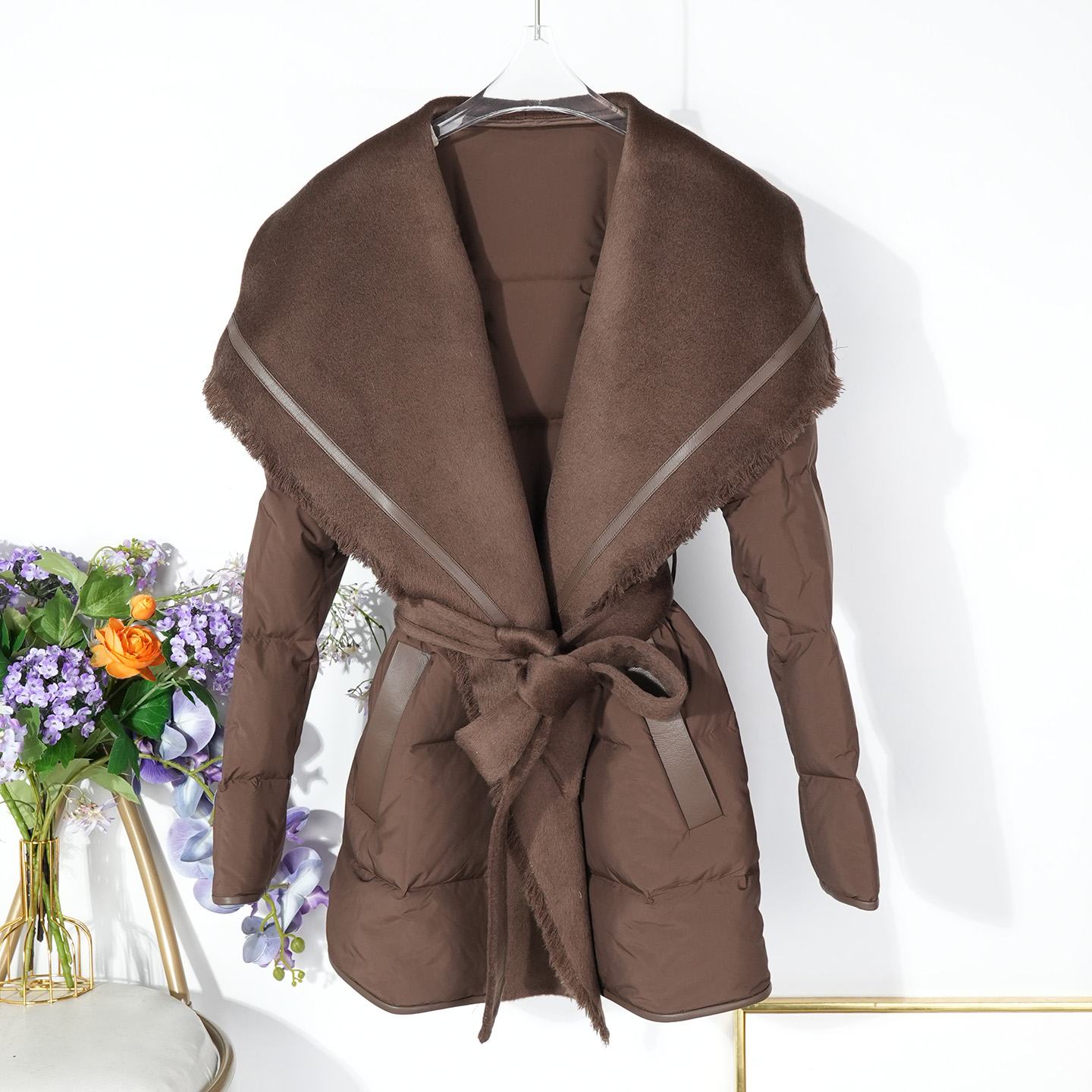 2025冬高级流苏羊毛大翻领羽绒服外套女系带收腰白鹅绒中长款大衣