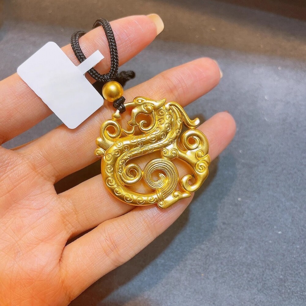 生肖龙吊坠男古法黄金色龙牌金色