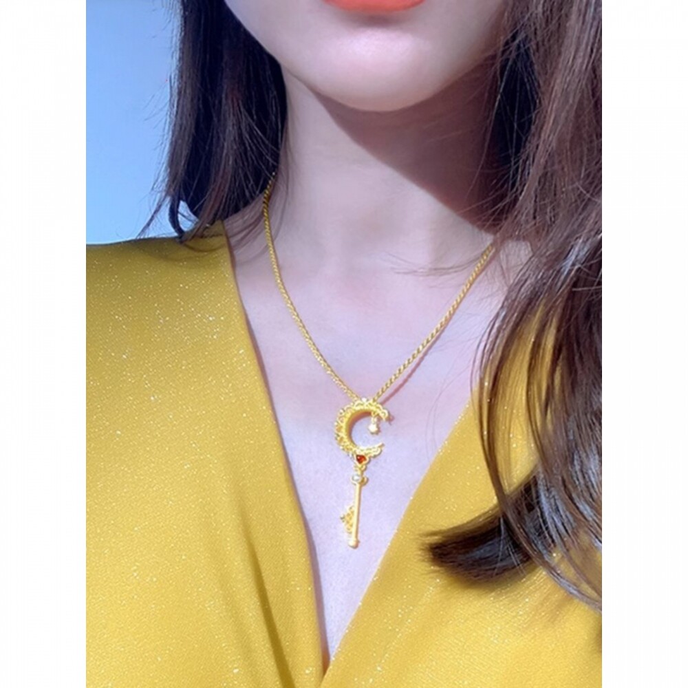 星月权杖黄金色项链女镶嵌爱心吊