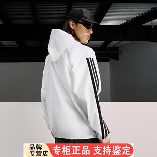 Adidas春新款男三条纹运动休闲连帽梭织夹克连帽外套JF3682