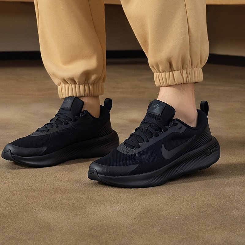 Nike/耐克夏季新款黑武士跑步鞋鞋子轻便运动鞋耐磨男鞋训练鞋