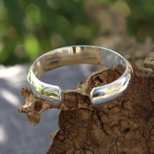 月华 小众银饰定制 足银999光面纯银手镯实心贵妃镯开口银镯子时尚