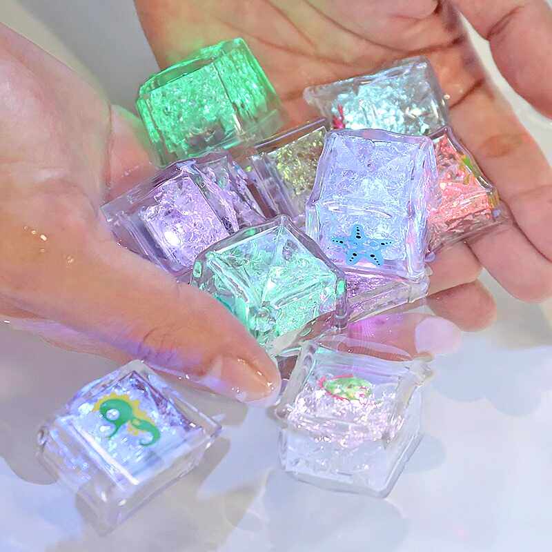 儿童宝宝戏水浴室洗澡神器遇水发光魔法冰块七彩灯光趣味漂浮玩具