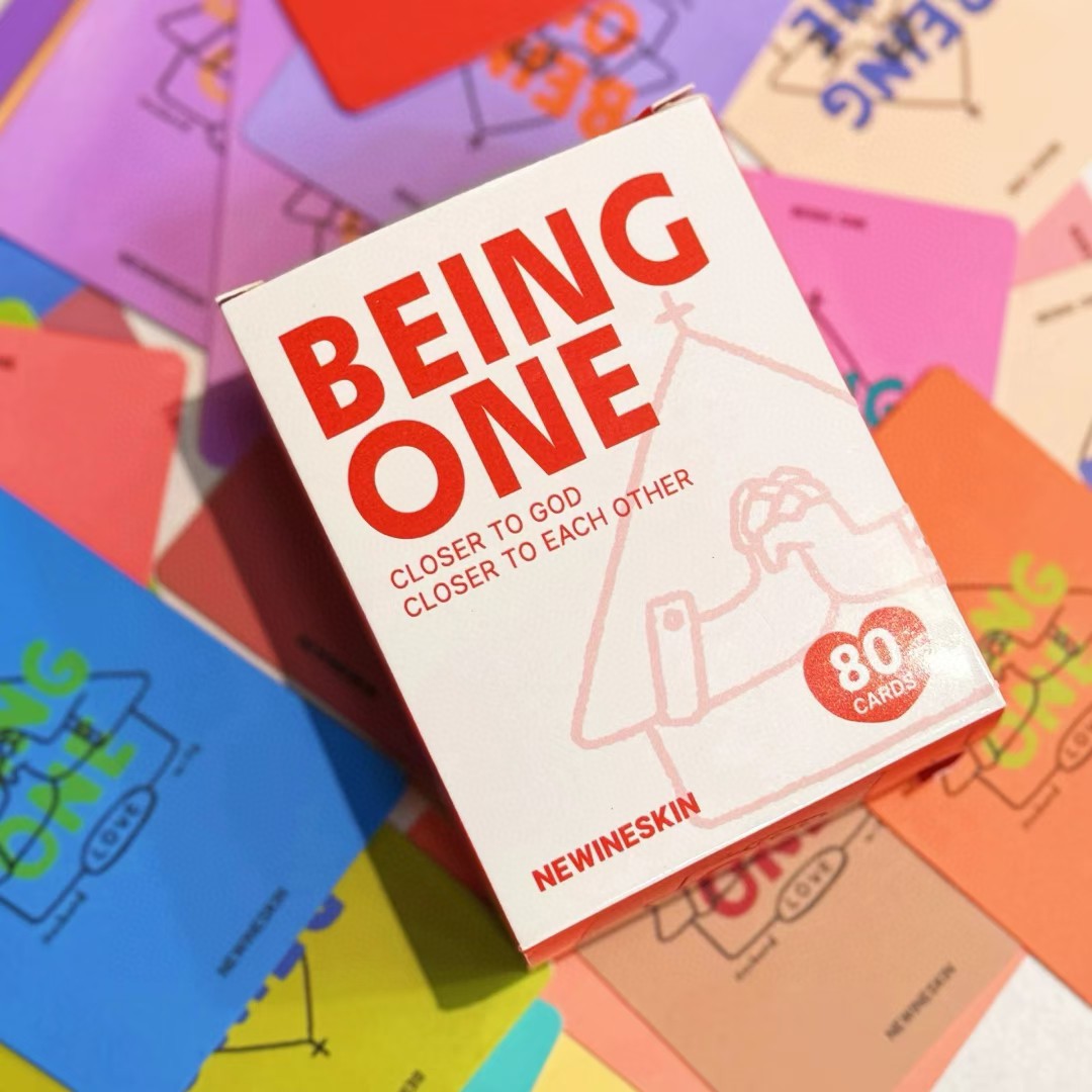 新皮袋原创设计BEING+ONE 恋爱情侣夫妻游戏卡牌婚姻桌游聚会破冰