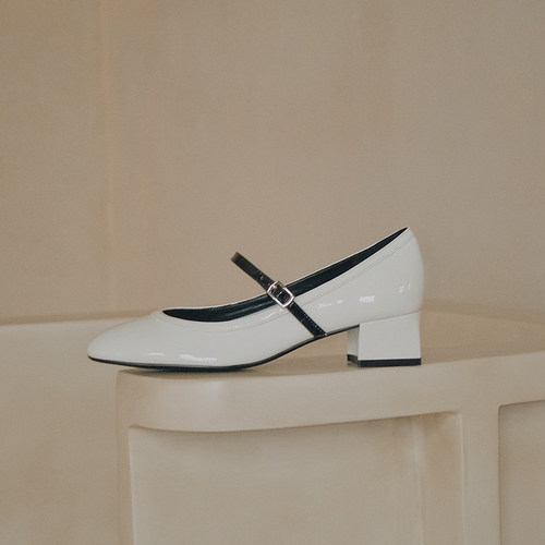 BIUCILI原创清冷感粗跟玛丽珍