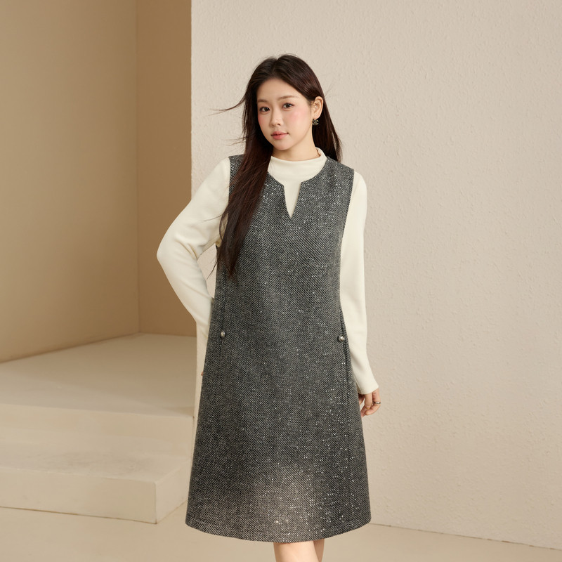 【轻奢名媛风叠穿连衣裙】纤莉秀大码女装时尚背心裙胖mm春装新款