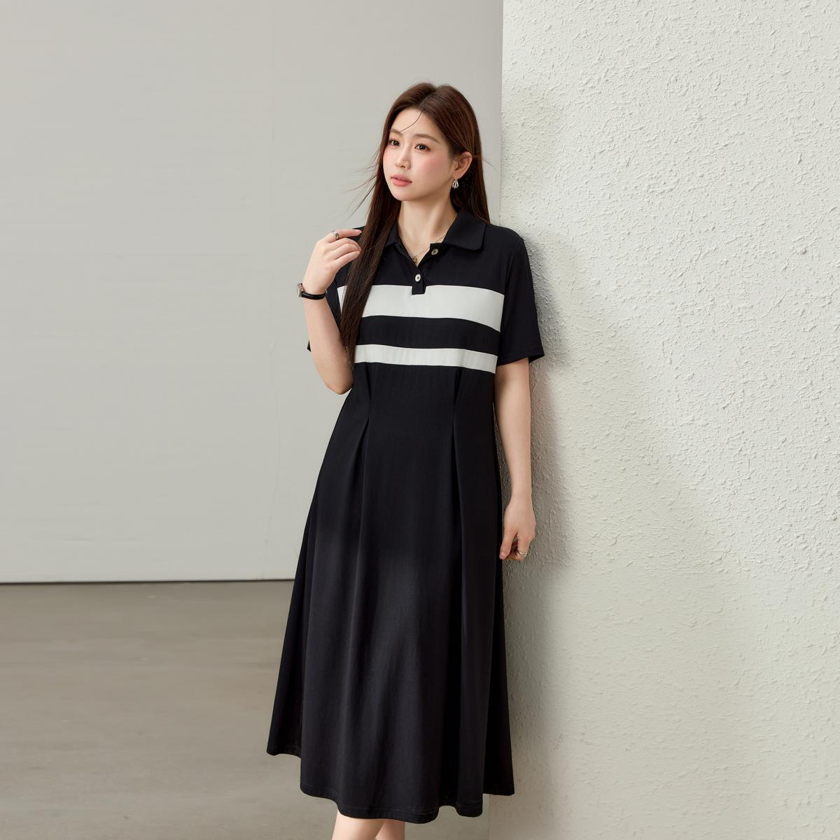 【设计感撞色翻领正肩显瘦连衣裙】纤莉秀大码女装胖mm2025夏新款