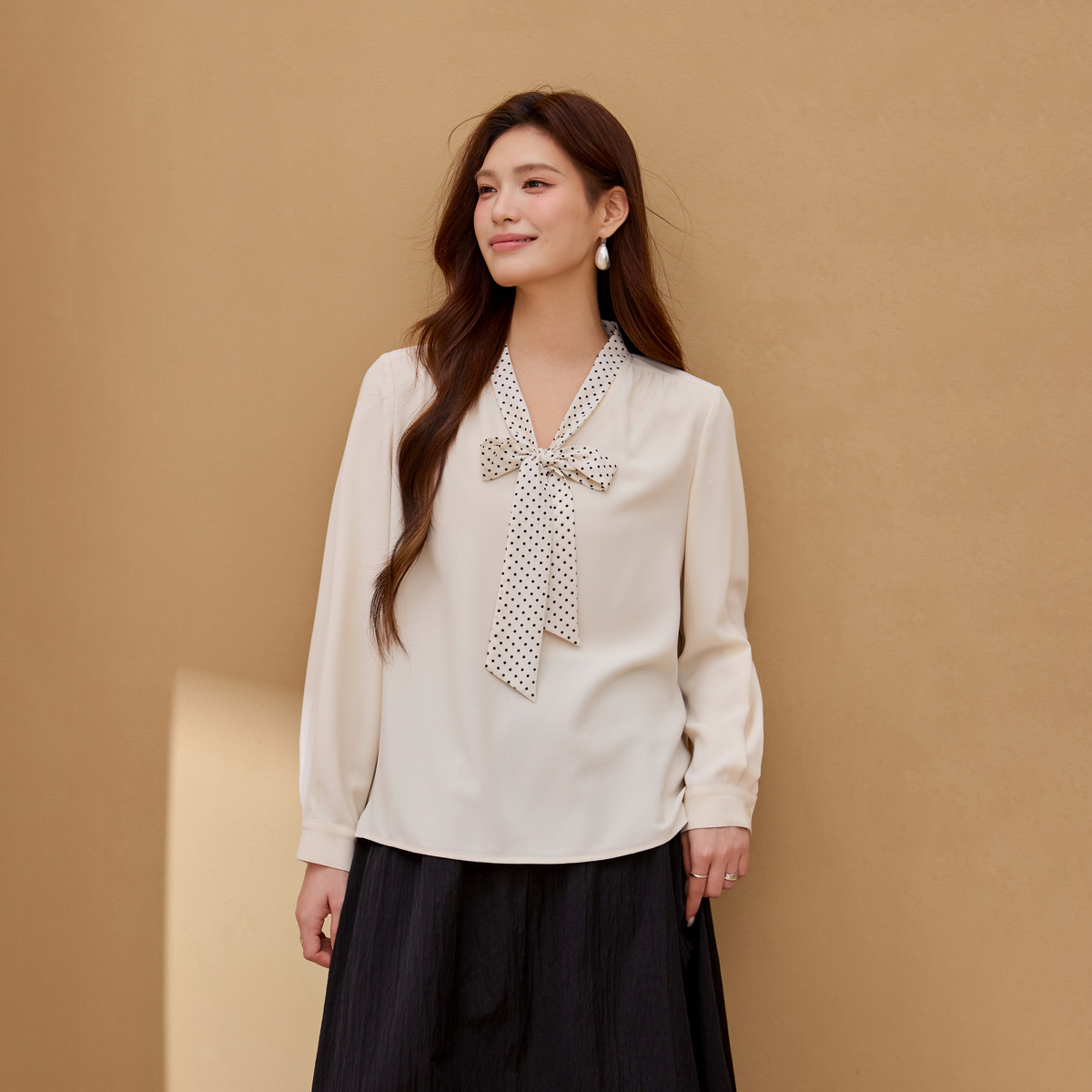 【法式波点衬衫】纤莉秀大码女装慵懒系带领上衣胖mm2026秋季新款