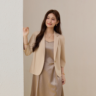 【高级感西装】通勤百搭显瘦外套纤莉秀大码女装胖mm2026春装新款
