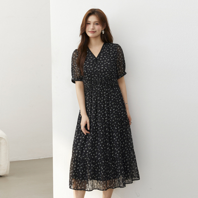 纤莉秀大码女装法式气质显瘦收腰减龄碎花V领连衣裙胖mm夏装新款