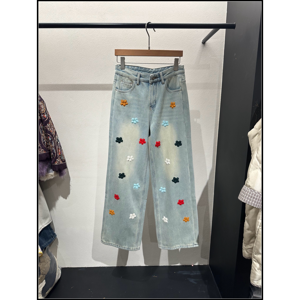 韩钰DESIGN洋气彩色花朵牛仔裤