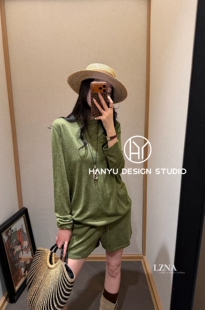 个性 2026早春新款 韩钰DESIGN 女 短裤 套装 休闲针织衫 私信询价