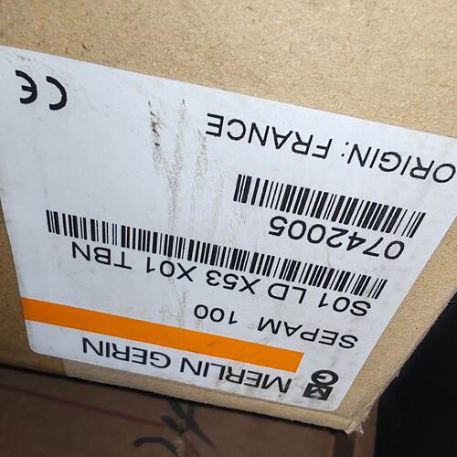 议价SEPAM 100 S01 LD X53 X01 TBN 梅兰日兰综合控制器维修