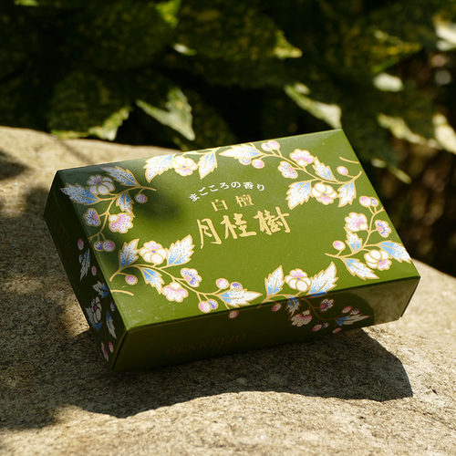 18分装白檀月桂树日本线香菊寿堂