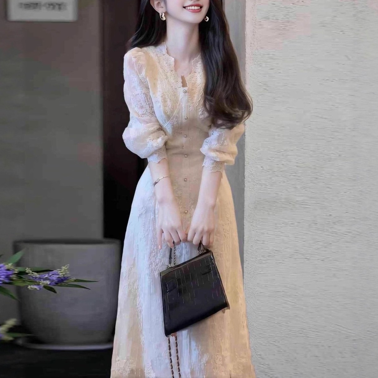 轻奢高级感重工蕾丝刺绣连衣裙女