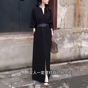 秋季新款高端时尚轻奢高级感御姐范简单大方气质优雅巨好看连衣裙