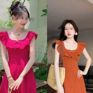 海边度假小飞袖 美式 女2025年新款 茶歇法式 沙 小香风红色连衣裙春装