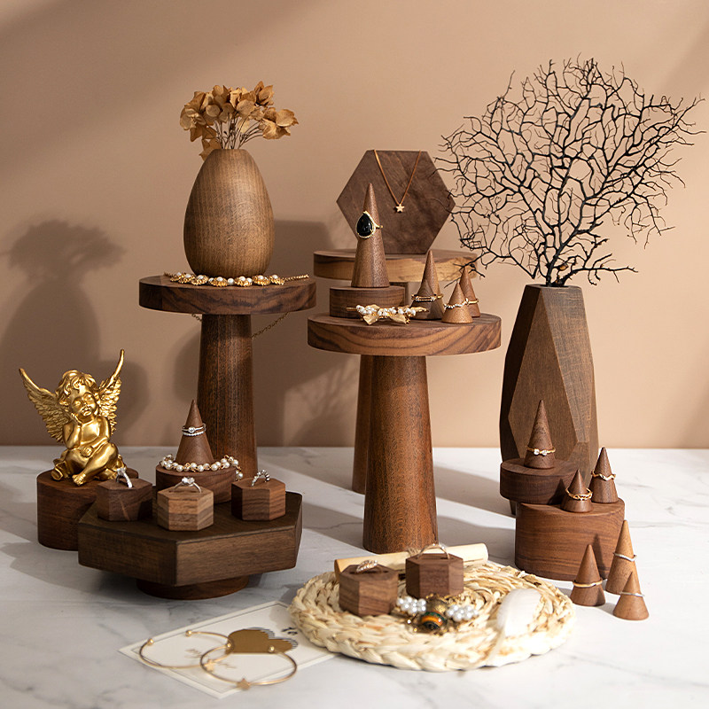 店铺创意胡桃木珠宝首饰展示架