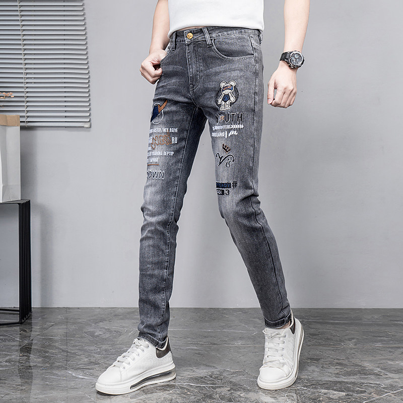 刺绣潮牌牛仔裤男欧洲站薄款烟灰色修身小脚印花长裤夏季新款高端