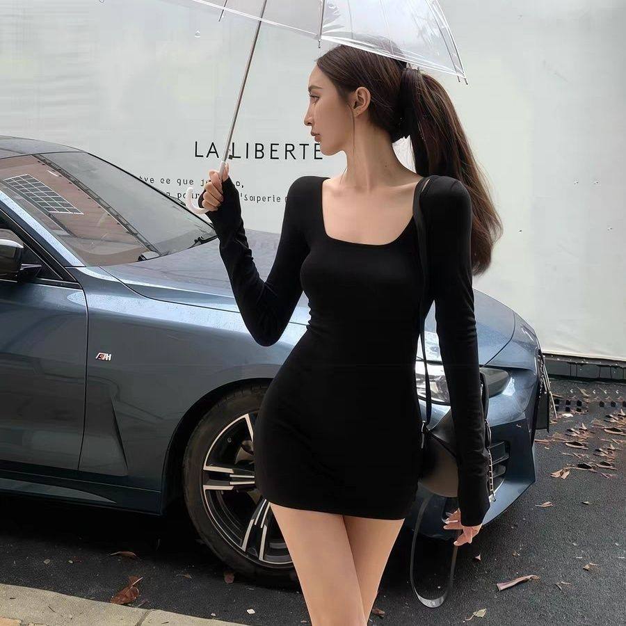 秋季辣妹穿搭性感修身包臀裙子短款内搭打底方领黑色长袖连衣裙女